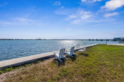 Condominio en venta en Bradenton Beach, Florida, 1 dormitorio, 55.18 m2 № 1718506 - foto 19