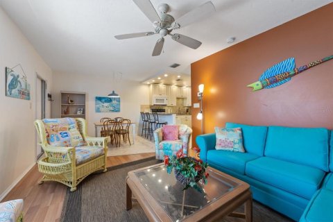 Condominio en venta en Bradenton Beach, Florida, 1 dormitorio, 55.18 m2 № 1718506 - foto 8