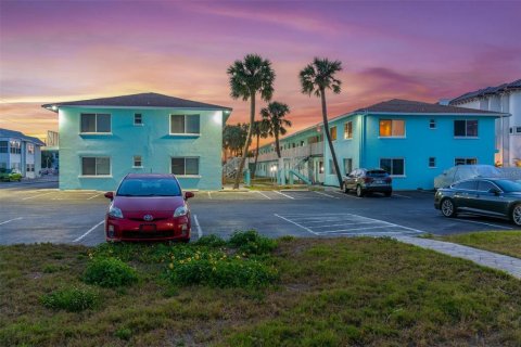 Condominio en venta en Bradenton Beach, Florida, 1 dormitorio, 55.18 m2 № 1718506 - foto 24