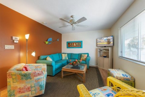 Condominio en venta en Bradenton Beach, Florida, 1 dormitorio, 55.18 m2 № 1718506 - foto 7