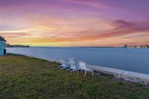 Condominio en venta en Bradenton Beach, Florida, 1 dormitorio, 55.18 m2 № 1718506 - foto 23