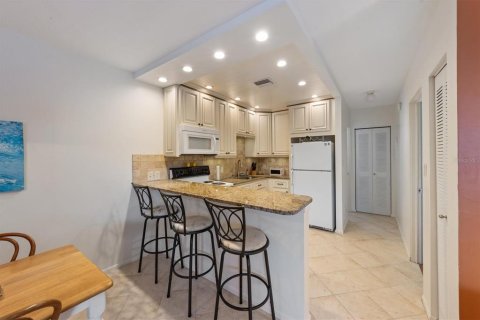 Condominio en venta en Bradenton Beach, Florida, 1 dormitorio, 55.18 m2 № 1718506 - foto 9