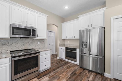 House in Merrit Island, Florida 4 bedrooms, 244.98 sq.m. № 1823025 - photo 13