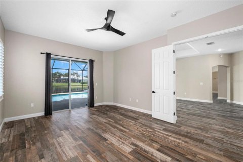 House in Merrit Island, Florida 4 bedrooms, 244.98 sq.m. № 1823025 - photo 19