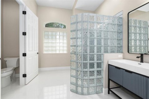 House in Merrit Island, Florida 4 bedrooms, 244.98 sq.m. № 1823025 - photo 22