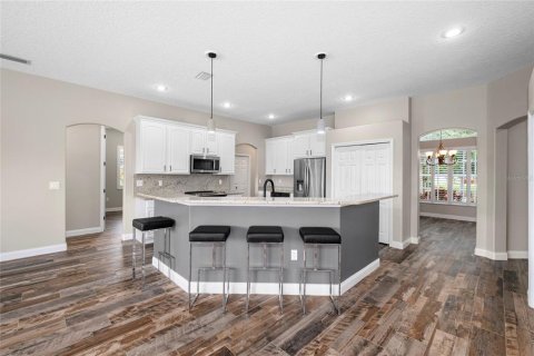 House in Merrit Island, Florida 4 bedrooms, 244.98 sq.m. № 1823025 - photo 10
