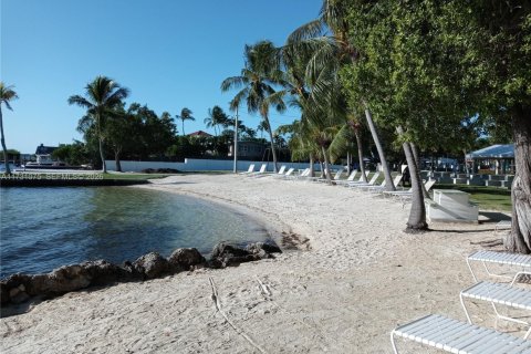 House in Key Largo, Florida 3 bedrooms, 126.72 sq.m. № 2061388 - photo 3