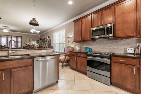 House in Ormond Beach, Florida 4 bedrooms, 305.56 sq.m. № 1855481 - photo 17