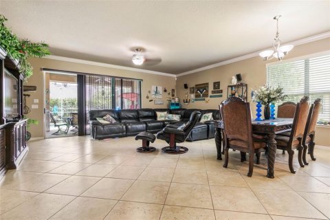 House in Ormond Beach, Florida 4 bedrooms, 305.56 sq.m. № 1855481 - photo 9