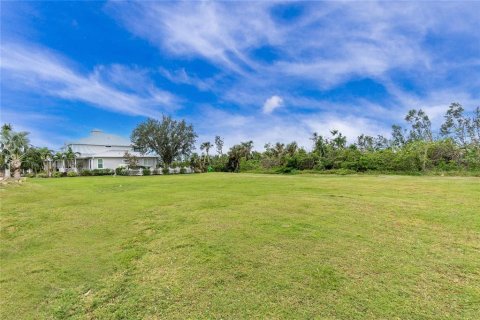 Land in Port Charlotte, Florida № 2379335 - photo 5