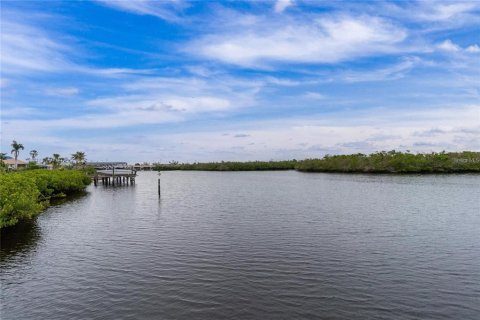Land in Port Charlotte, Florida № 2379335 - photo 7