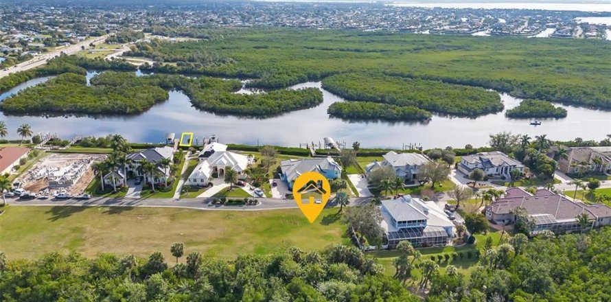 Land in Port Charlotte, Florida № 2379335