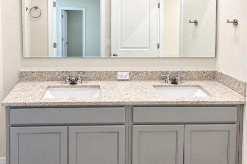 Villa ou maison à louer à Umatilla, Floride: 4 chambres, 156.82 m2 № 2380991 - photo 7