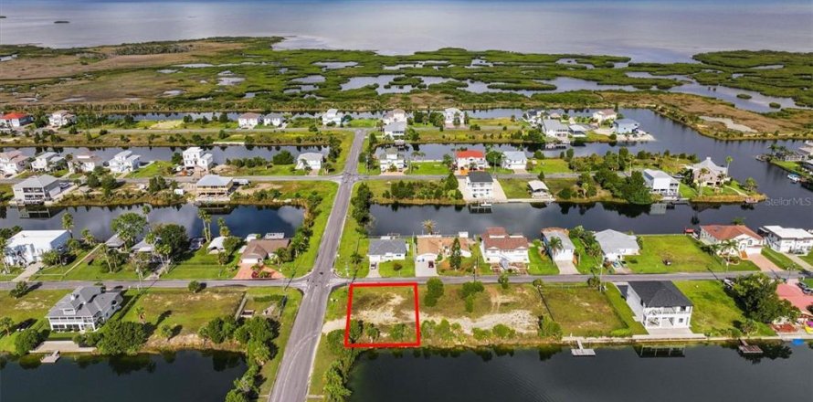 Terreno en Hernando Beach, Florida № 1904474