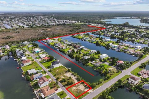 Terreno en venta en Hernando Beach, Florida № 1904474 - foto 10