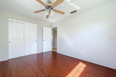 House in Seminole, Florida 2 bedrooms, 116.13 sq.m. № 1602651 - photo 20