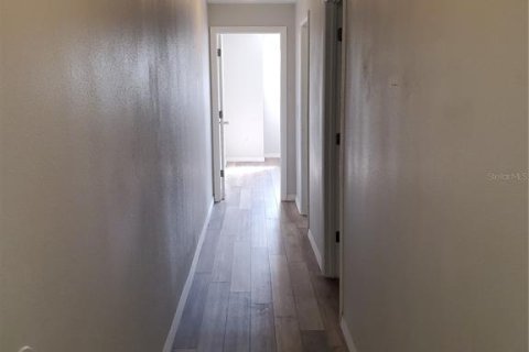 Снять в аренду квартиру в Сарасота, Флорида 4 комнаты, 116.13м2, № 1849932 - фото 4