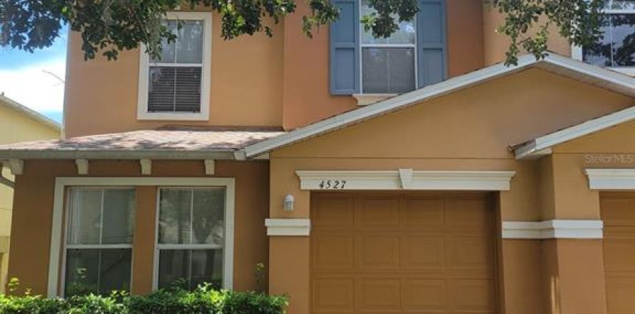 Townhouse in Tampa, Florida 4 bedrooms, 157.66 sq.m. № 1886355