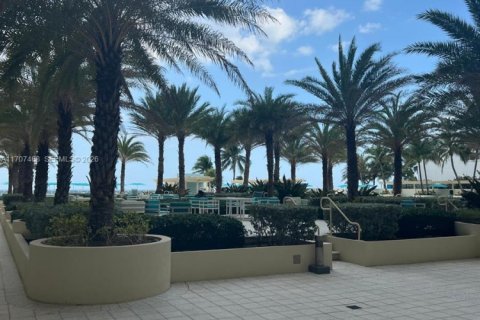 Copropriété à vendre à Hollywood, Floride: 45.15 m2 № 2187903 - photo 22