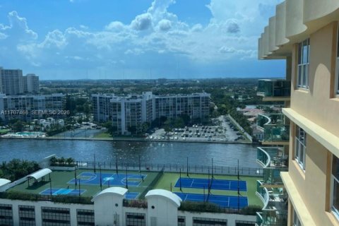Copropriété à vendre à Hollywood, Floride: 45.15 m2 № 2187903 - photo 15