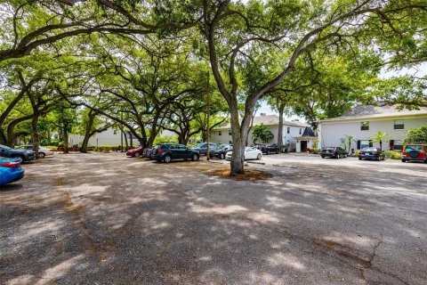 Copropriété à louer à Tampa, Floride: 1 chambre, 59.83 m2 № 2416675 - photo 13