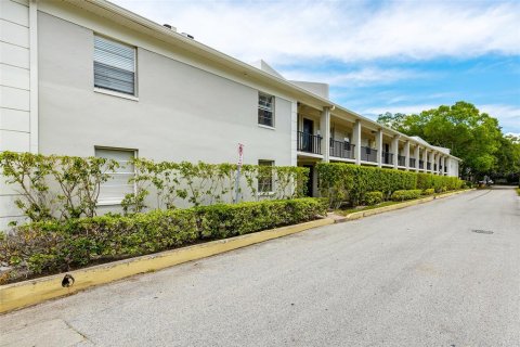 Copropriété à louer à Tampa, Floride: 1 chambre, 59.83 m2 № 2416675 - photo 4