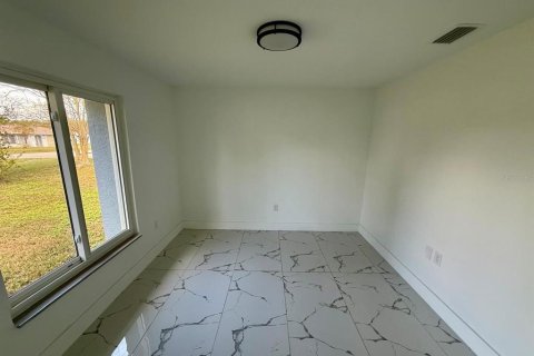 House in North Fort Myers, Florida 4 bedrooms, 236.81 sq.m. № 1562035 - photo 28