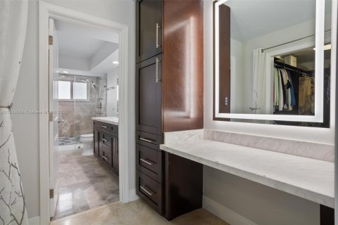 Condo in North Miami Beach, Florida, 3 bedrooms  № 1786482 - photo 14