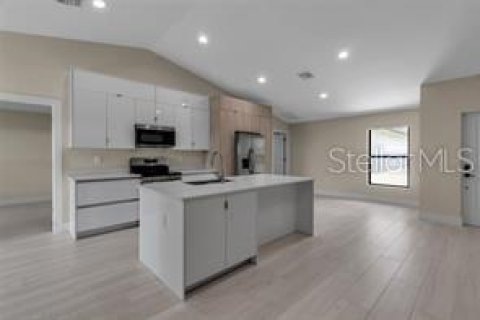 Villa ou maison à vendre à Punta Gorda, Floride: 4 chambres, 142.33 m2 № 2429426 - photo 9