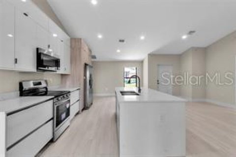 Villa ou maison à vendre à Punta Gorda, Floride: 4 chambres, 142.33 m2 № 2429426 - photo 12