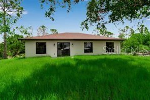 Villa ou maison à vendre à Punta Gorda, Floride: 4 chambres, 142.33 m2 № 2429426 - photo 5