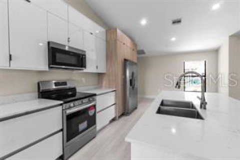 Villa ou maison à vendre à Punta Gorda, Floride: 4 chambres, 142.33 m2 № 2429426 - photo 13