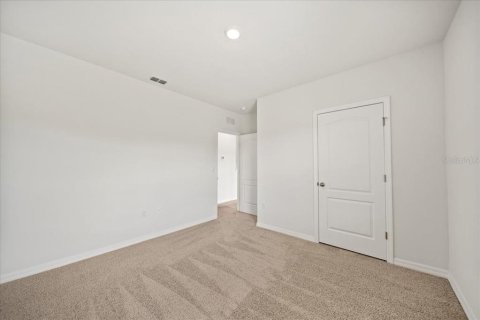 House in Lakeland, Florida 5 bedrooms, 250.46 sq.m. № 2230309 - photo 23