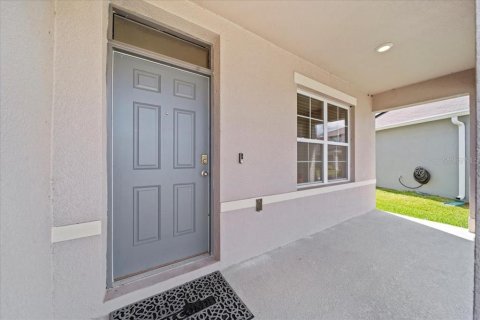 House in Lakeland, Florida 5 bedrooms, 250.46 sq.m. № 2230309 - photo 7