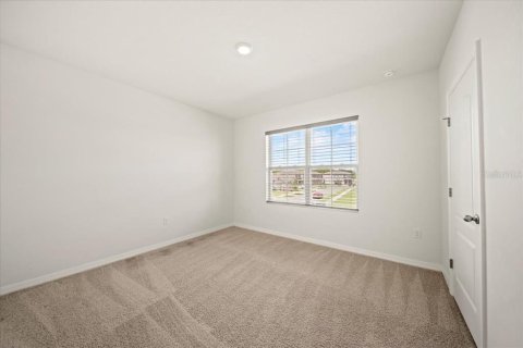 House in Lakeland, Florida 5 bedrooms, 250.46 sq.m. № 2230309 - photo 28