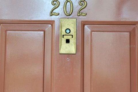 Copropriété à louer à Palm Harbor, Floride: 2 chambres, 84.17 m2 № 1523139 - photo 2