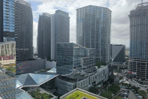 Condo in Miami, Florida, 1 bedroom  № 2040660 - photo 26