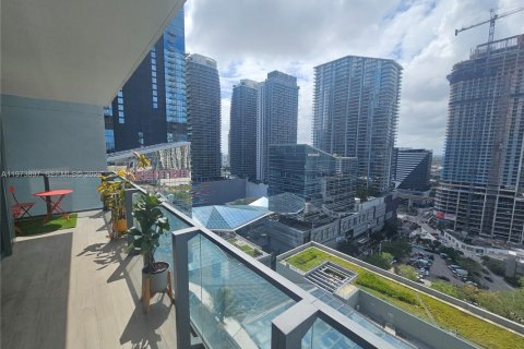 Condo in Miami, Florida, 1 bedroom  № 2040660 - photo 27