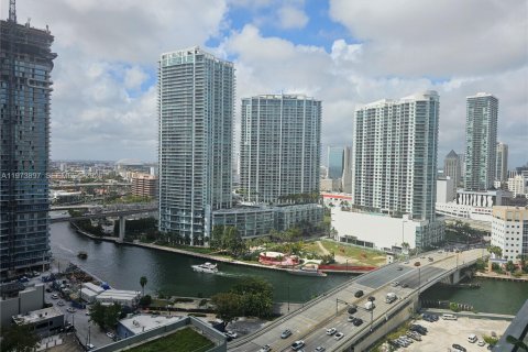 Condo in Miami, Florida, 1 bedroom  № 2040660 - photo 21