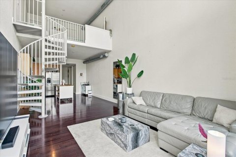 Copropriété à vendre à Orlando, Floride: 1 chambre, 91.97 m2 № 2372962 - photo 8