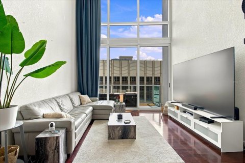 Copropriété à vendre à Orlando, Floride: 1 chambre, 91.97 m2 № 2372962 - photo 3