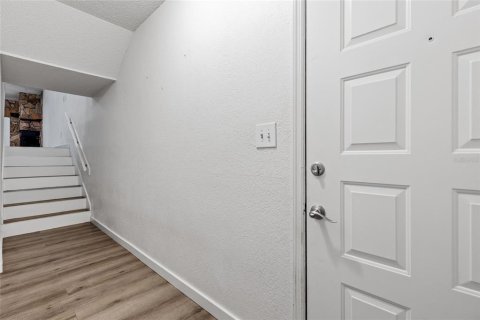 Condo in Pinellas Park, Florida, 2 bedrooms  № 1904010 - photo 30