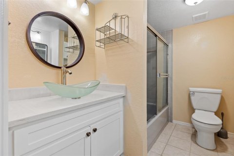 Condo in Pinellas Park, Florida, 2 bedrooms  № 1904010 - photo 21