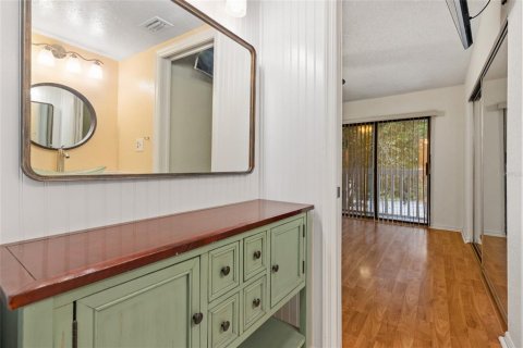 Condo in Pinellas Park, Florida, 2 bedrooms  № 1904010 - photo 22