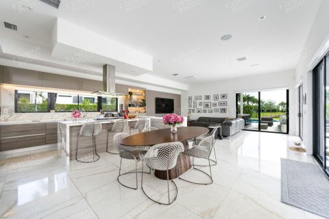 Casa en venta en Weston, Florida, 6 dormitorios, 585.47 m2 № 2087236 - foto 11