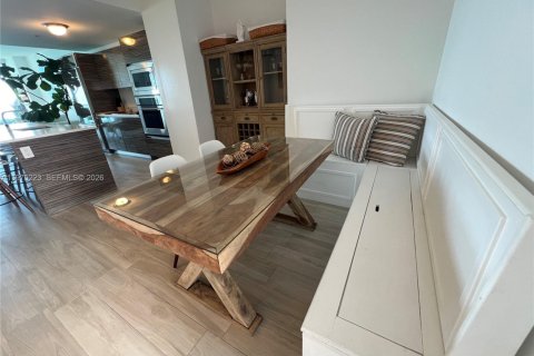 Copropriété à louer à Miami, Floride: 2 chambres, 106.19 m2 № 2041767 - photo 10