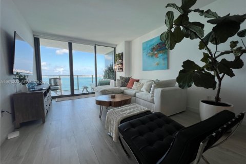 Copropriété à louer à Miami, Floride: 2 chambres, 106.19 m2 № 2041767 - photo 8