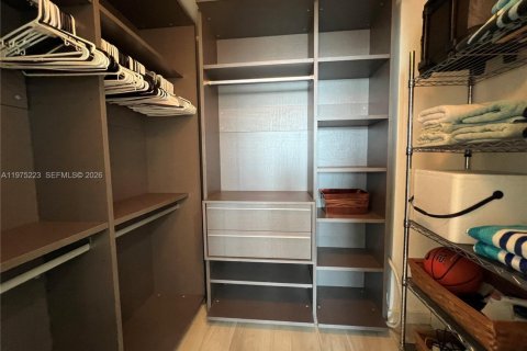 Copropriété à louer à Miami, Floride: 2 chambres, 106.19 m2 № 2041767 - photo 17