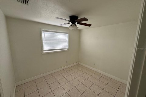 Villa ou maison à louer à Kissimmee, Floride: 4 chambres, 120.96 m2 № 1903231 - photo 9