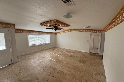 Villa ou maison à louer à Kissimmee, Floride: 4 chambres, 120.96 m2 № 1903231 - photo 4